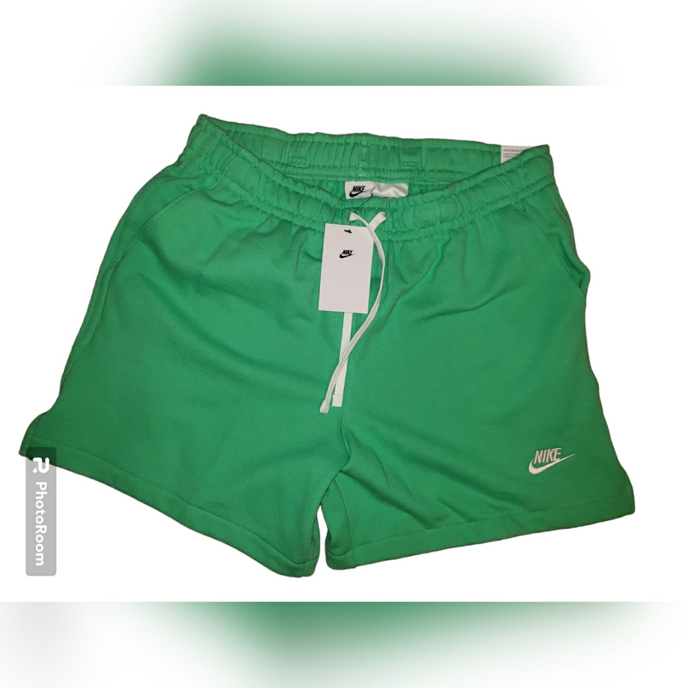 NWT Mens Nike Fleece French Terry Shorts